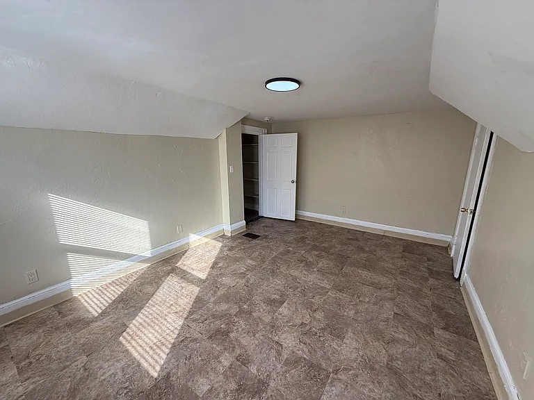 18-20 Wolcott St #1 — Photo 13
