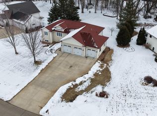 3177 Lakecrest Rd NE, Alexandria, MN 56308