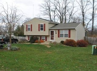 4080 Moss Stone Dr, Hampstead, MD 21074