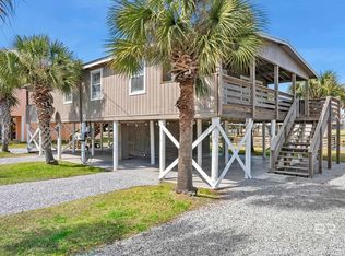 120 W 3rd Ave, Gulf Shores, AL 36542