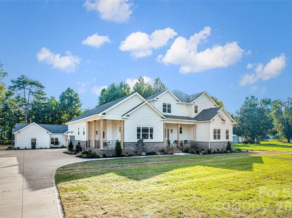 6141 Wilgrove Mint Hill Rd, Mint Hill, NC 28227