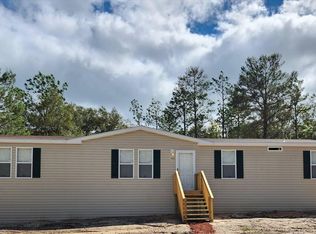 145 Cue Lake Dr, Hawthorne, FL 32640