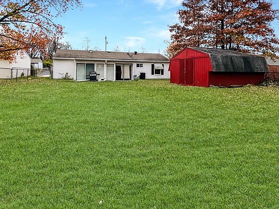 4th image of 9660 Dunraven Dr