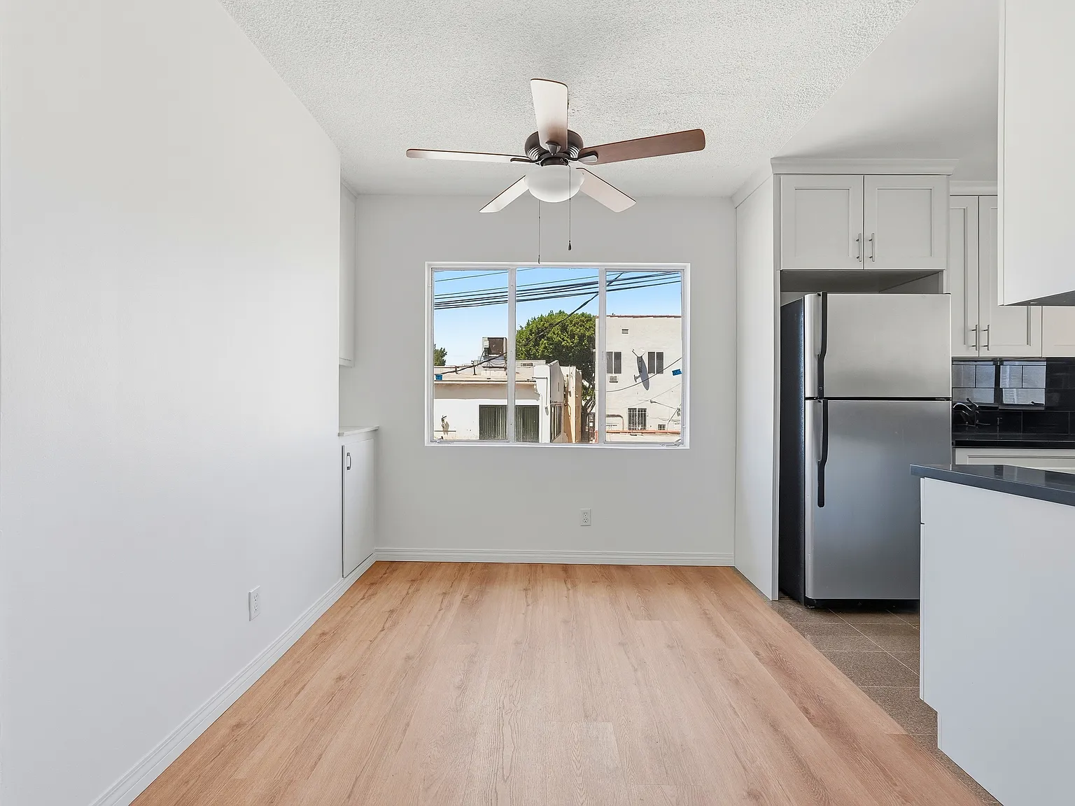 1475 S Wooster St — Photo 4
