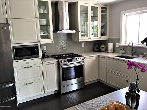 5th image of 35 Altavista Ct