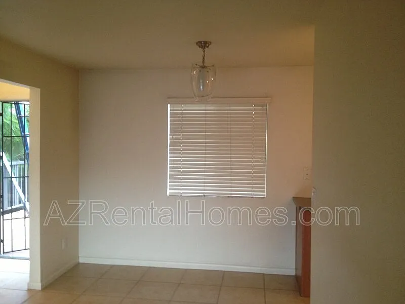 1 bed, 1.0 bath, 803 sqft, $1,199 — Photo 4
