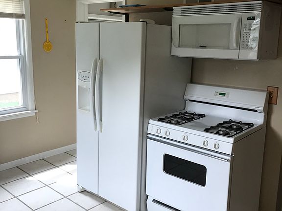 5th image of 203 N Orchard St
