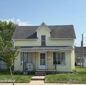 703 E Auglaize St, Wapakoneta, OH, 45895