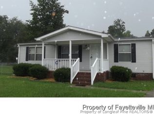 4542 Sullivan Dr, Fayetteville, NC 28312