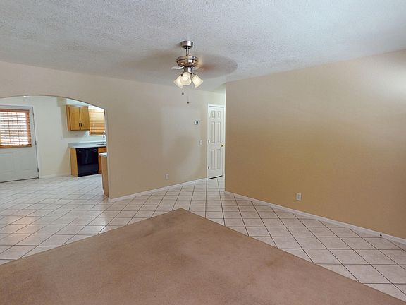 4th image of 320 Deming Del Sol Dr