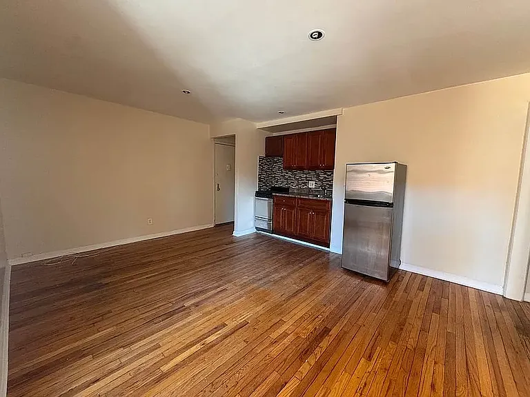 91-35 193rd St #10B — Photo 3