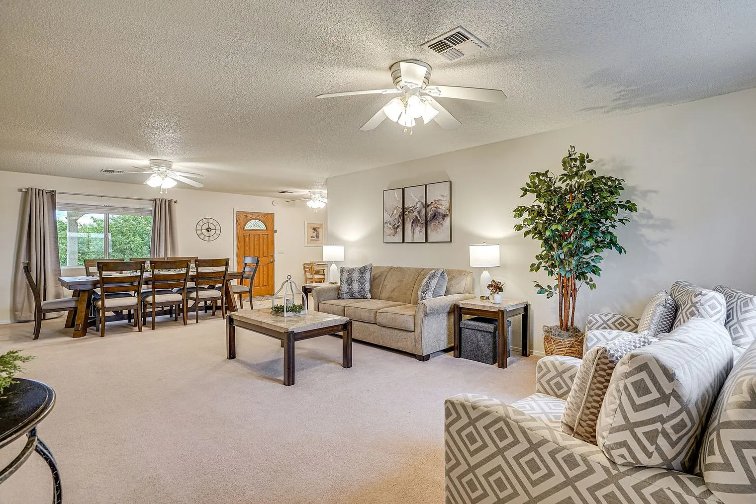 3 bed, 2.0 bath, 1194 sqft, $3,290 — Photo 3
