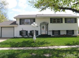 2555 Rockhurst Rd, Salina, KS 67401