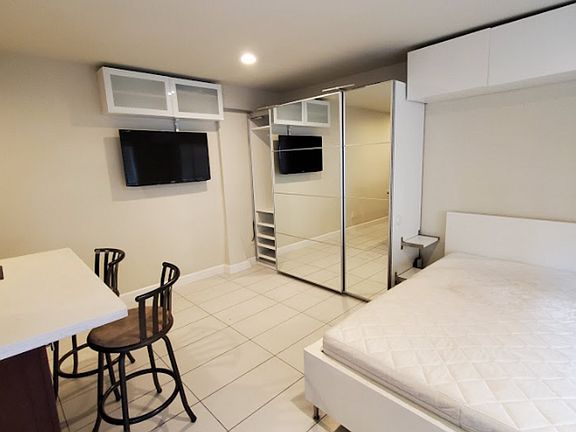 3rd image of 585 Cassia St #11