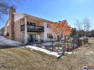 5035 S 69th St, Lincoln, NE 68516