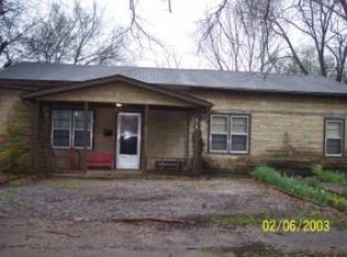 818 Mobile St, Florence, AL 35630
