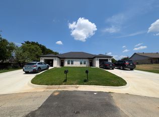 203 Honey Bee Dr, Joshua, TX 76058