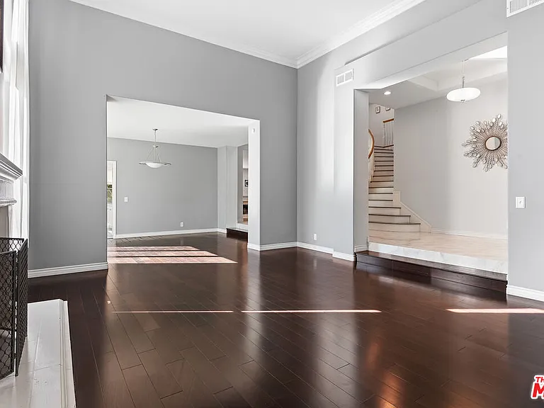 24310 Belford Ct — Photo 11