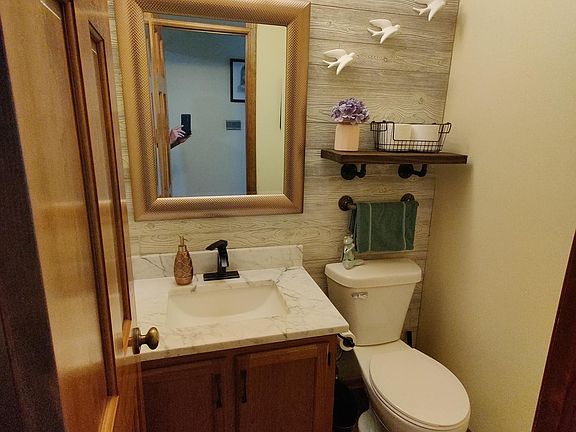 5th image of 568 Glenside Ln