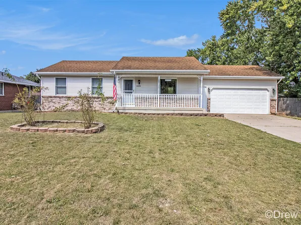 2435 Prairie St SW, Wyoming, MI 49519