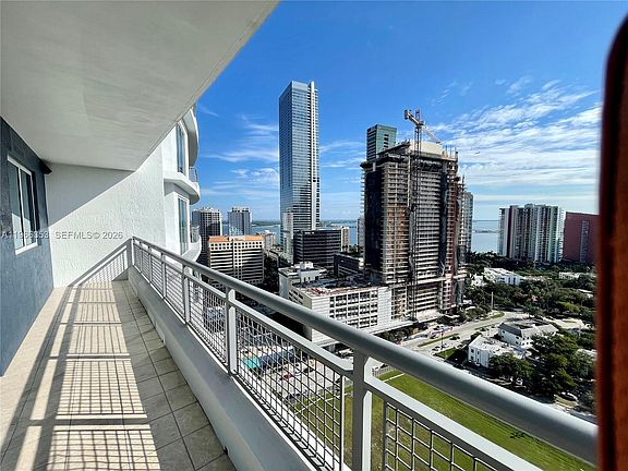 4th image of 60 SW 13th St APT 2101