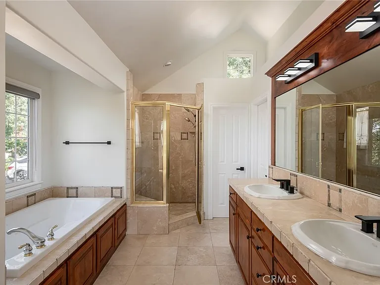 1477 Sequoia Dr — Photo 11