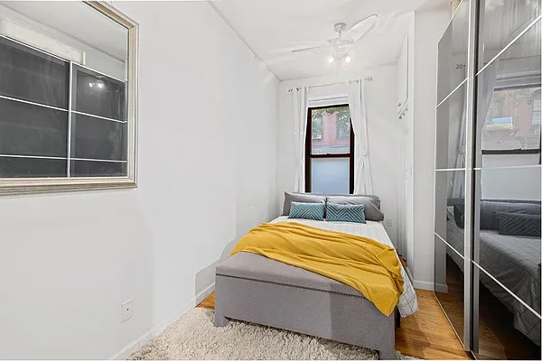 Rented by Douglas Elliman | media 14