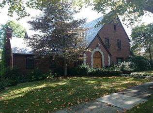 107 Shaw Rd, Brookline, MA 02467