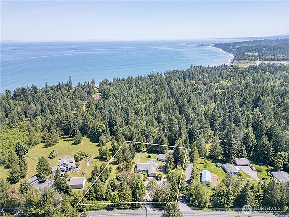 4th image of 1624 Lower Elwha Road