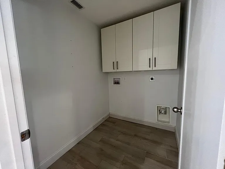 4105 W Azeele St — Photo 9