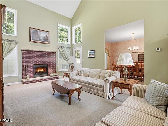 3rd image of 128 Senate Rd