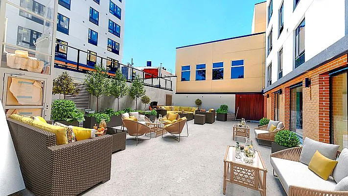 Rented by Compass | media 14