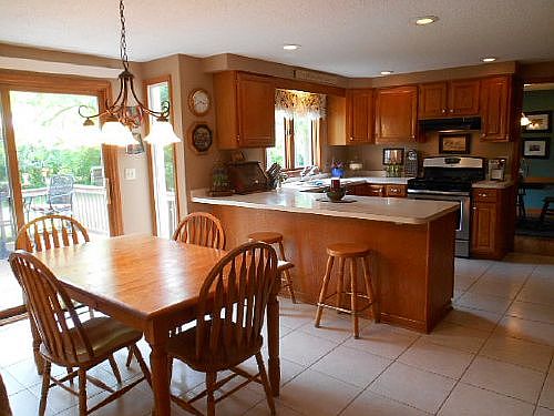2nd image of 9415 Douglas Fir Ct