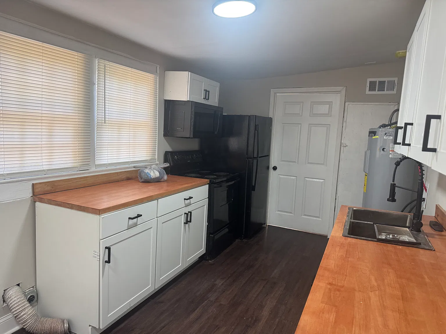 3 bed, 1222 sqft, $1,225 — Photo 3