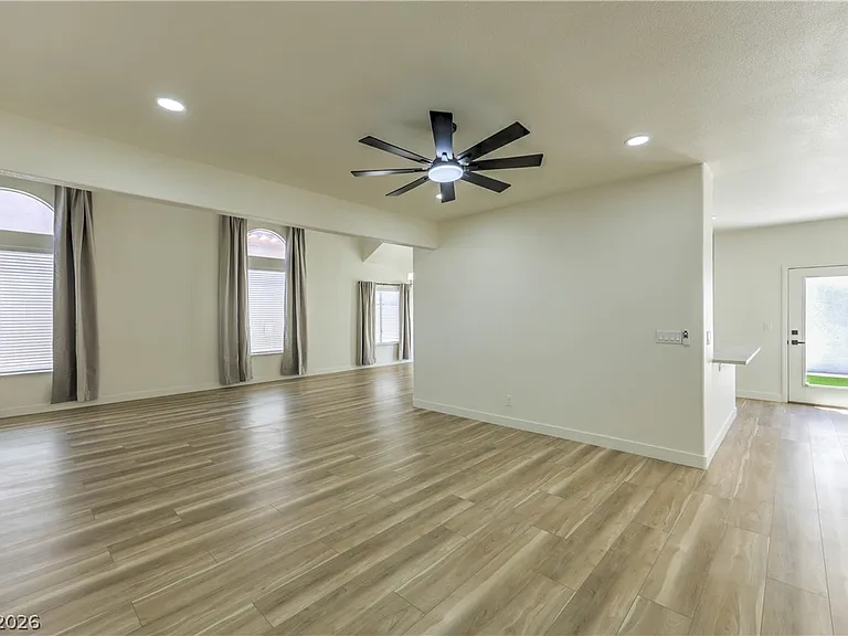 2803 Norfolk Ave — Photo 9