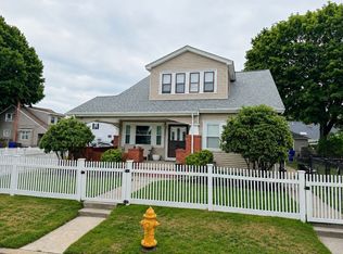 105 Hamlet St, Pawtucket, RI 02861