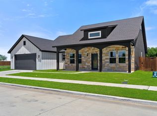 568 Highview Ct, Godley, TX 76044