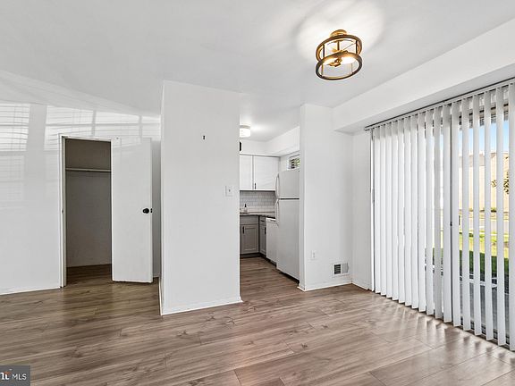 5th image of 51 Garden View Ter Unit 29