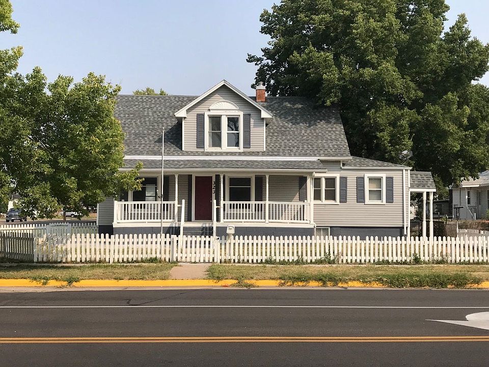 1st image of 323 W B St