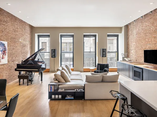 200 Mercer St APT 2-E, Manhattan, NY 10012