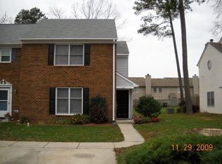 112 Kingsbridge Ln, Yorktown, VA 23692