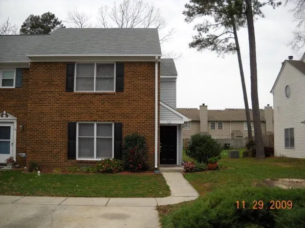 112 Kingsbridge Ln, Yorktown, VA 23692