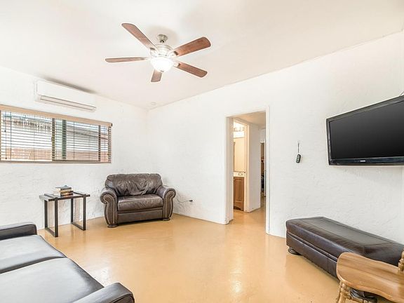 5th image of 415 E 23rd St #1
