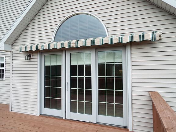 3rd image of 704 Pine Meadow Ln
