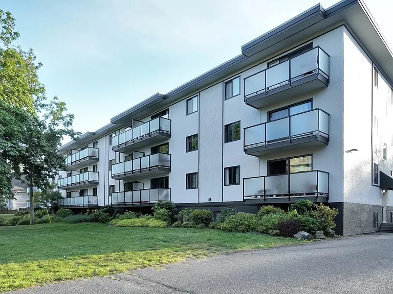 1430 Stadacona Ave #209 — Photo 6