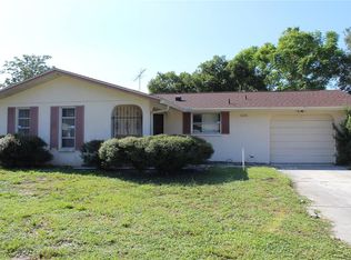 8226 Fox Hollow Dr, Port Richey, FL 34668