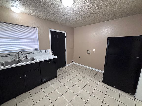 4th image of 135 24th St SE #135