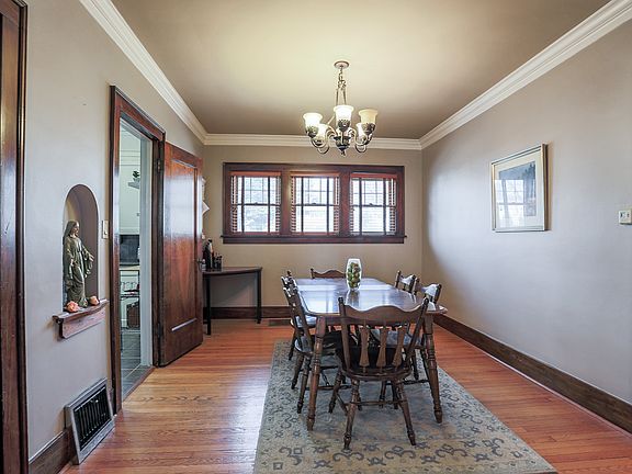 3rd image of 3028 S 42nd St