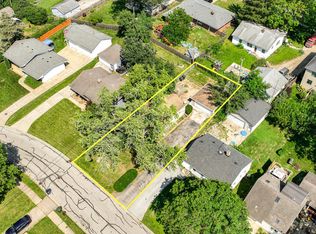 1422 N Eagle St, Naperville, IL 60563