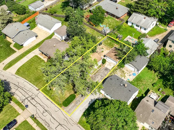 1422 N Eagle St, Naperville, IL 60563